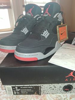 2019 Men's Sz.9 Nike Air Jordan 4 Retro (Breds)