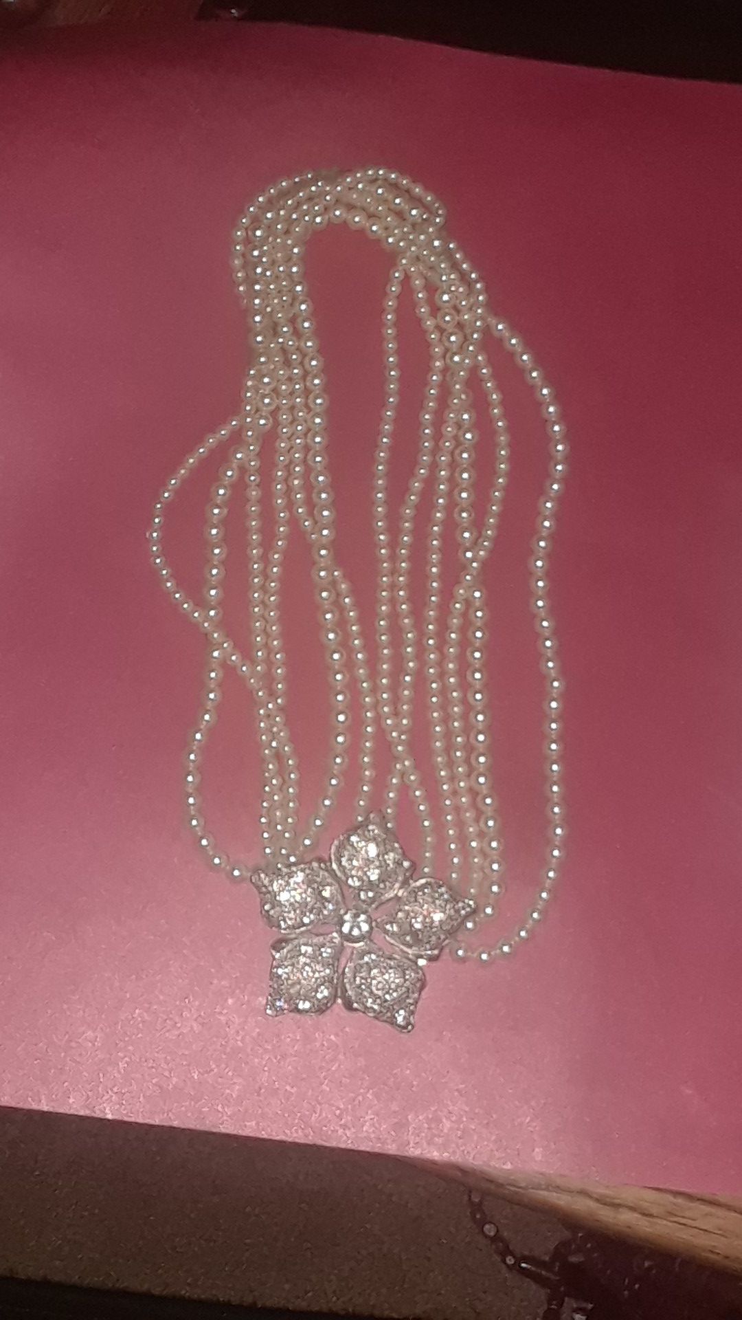 Faux pearl necklace, stones
