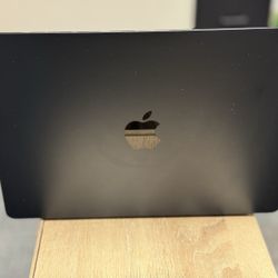 Apple MacBook Air 13 M2