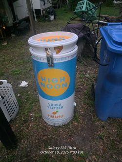 High Noon Pineapple Vodka Seltzer Giant Can Cooler