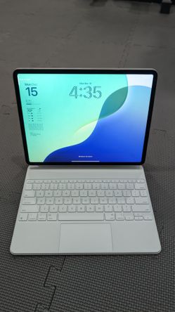 Apple - 13 Inch iPad Air M3 Chip - 128GB - Magic Keyboard