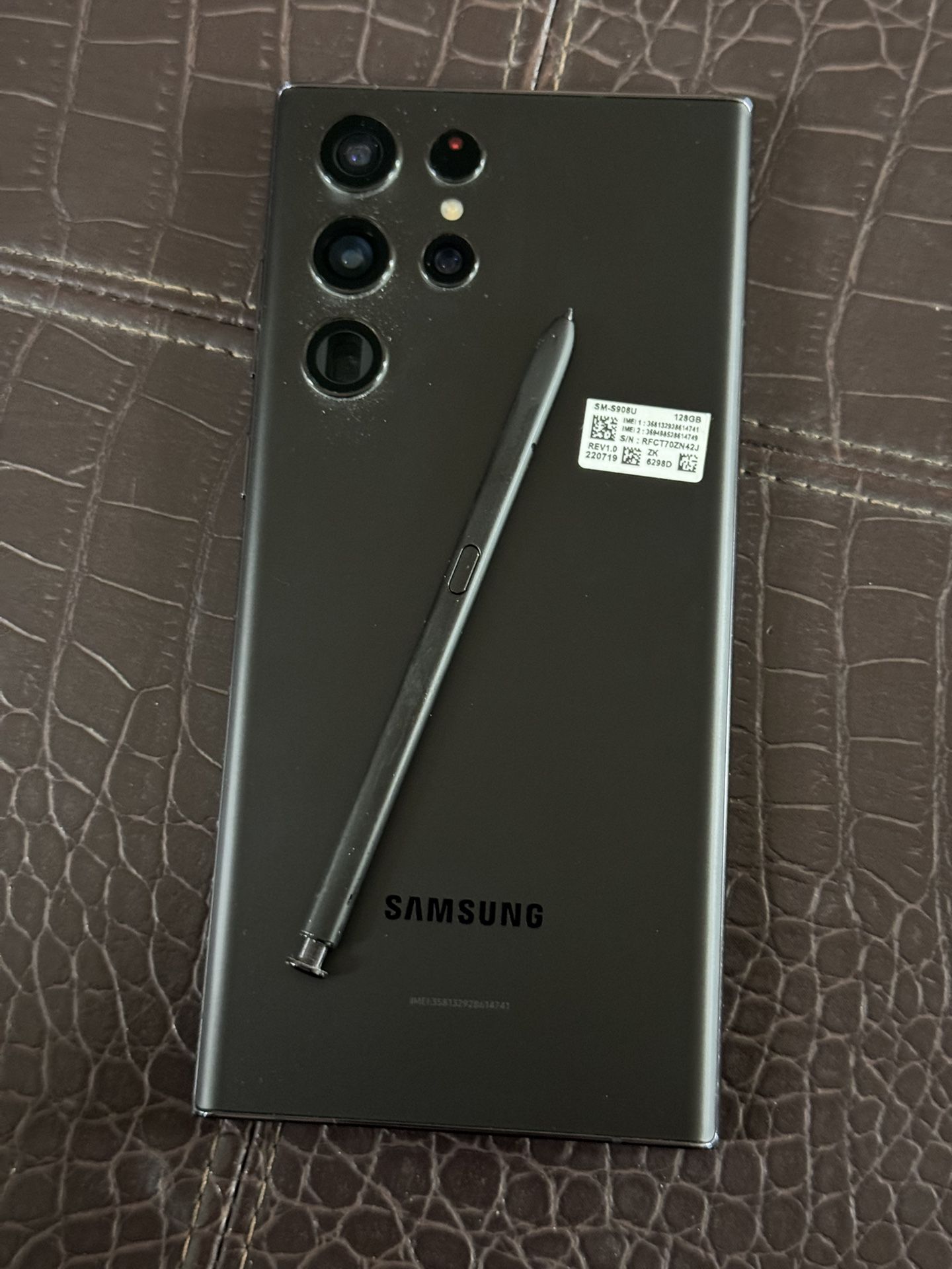 UNLOCKED  Samsung Galaxy S22 Ultra