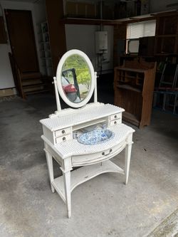 $75 cash obo Custom bathroom vanity
