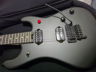 EVH Eddie Van Halen 5150 Series Standard Electric Guitar