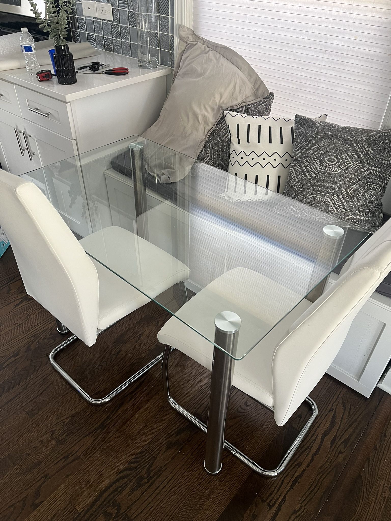 Kitchen Table And Chairs