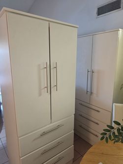 White Wardrobe Armoire with Drawers / Armario Blanco con Cajones