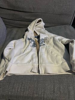 Tommy Hilfiger sweater size 3t (fits smaller)