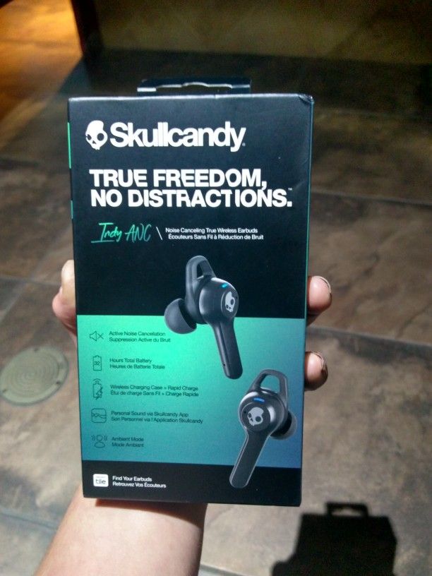 Skullcandy True Freedom . No Distraction Wireless Headphones 