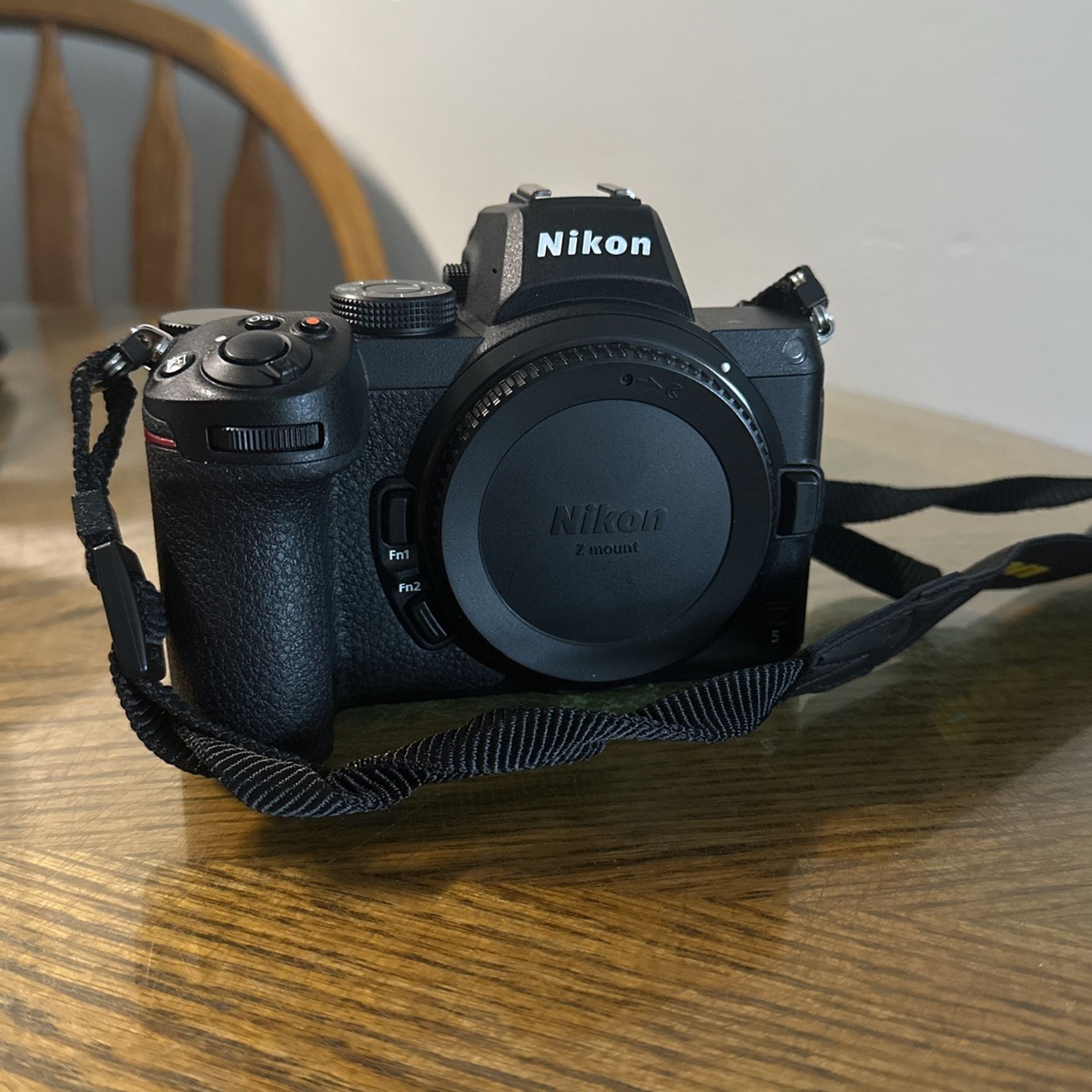 Body Nikon Z5