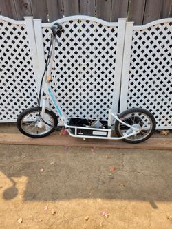 Ecosmart Electric Scooter – For Parts or Repair Selling as is Non tested