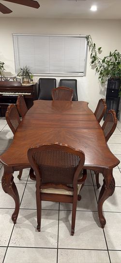 Wood Table And Chairs