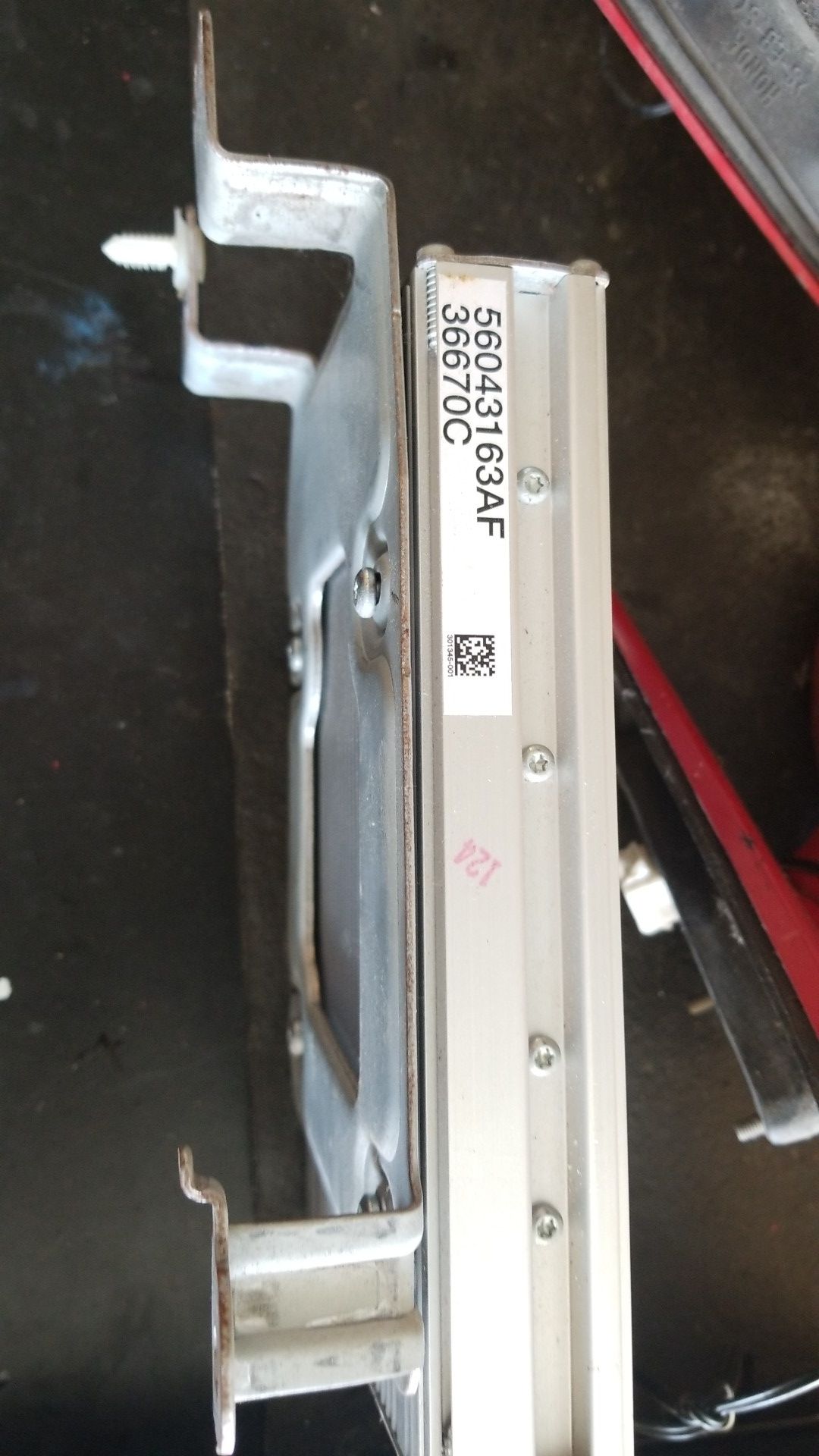 Amplifier ID 56043163AF DODGE DURANGO 2004