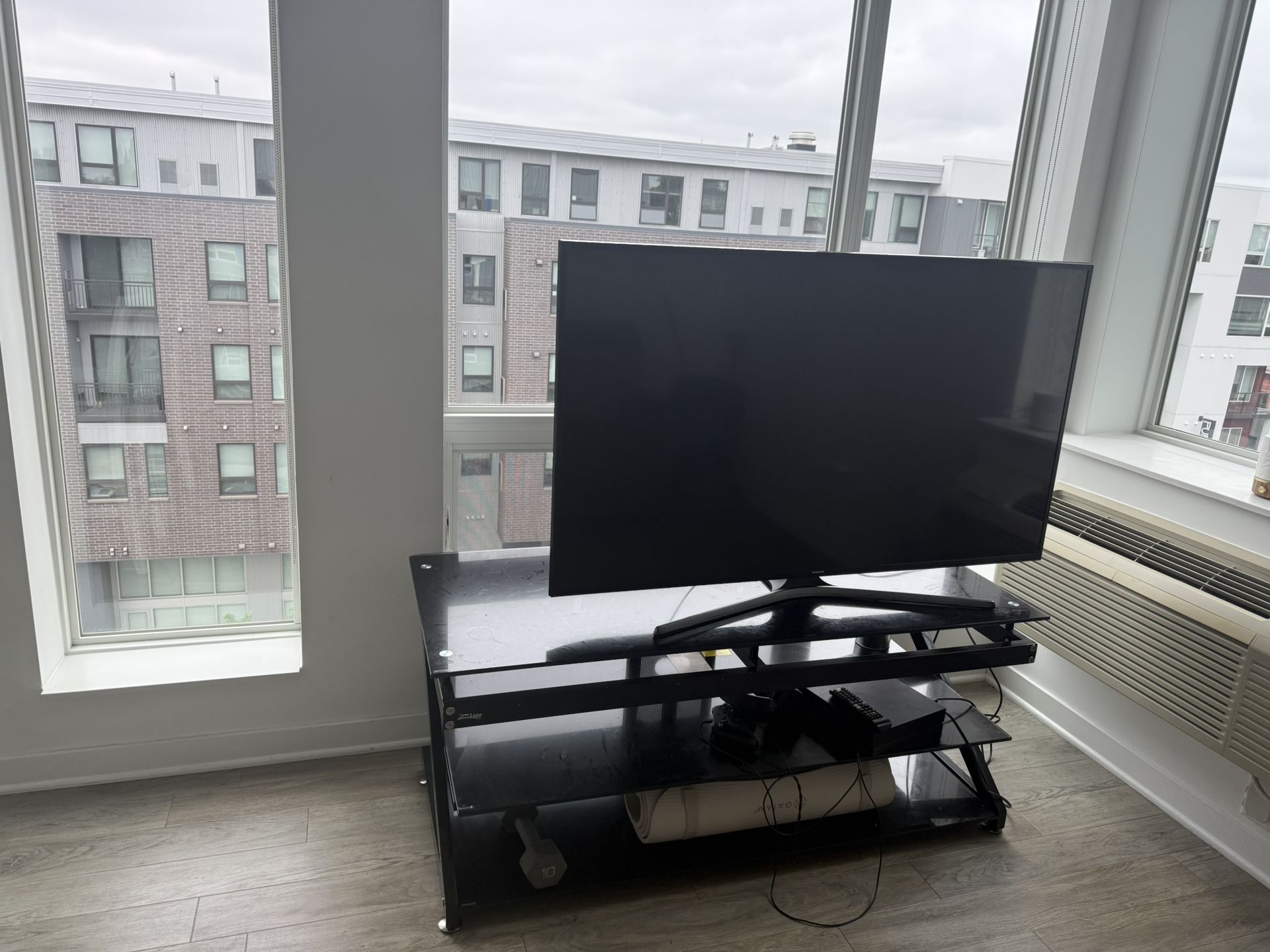 TV stand and TV