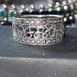 Antique Sterling Silver 925 Ring Marcasite 3 g / 7 Size sure do nhave been doing