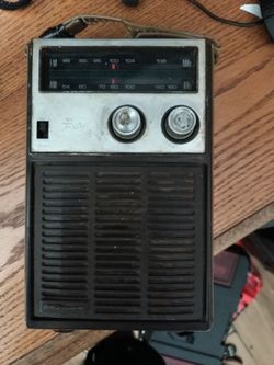 vintage S.S. Kresge Model 31-42 AM/FM portable radio from the late 1960s.
