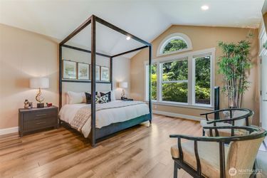 Restoration Hardware King Canopy Bed