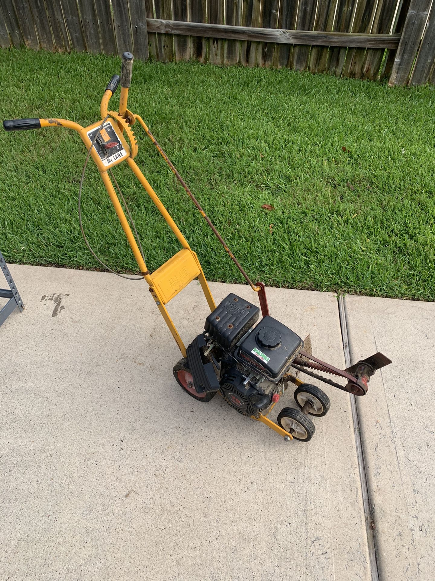 McLane Edger for Sale in Cypress, TX OfferUp