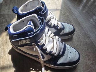 Nike Court Borough Mid 2 Sneaker