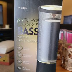 NEW WIRELESS LED SPEAKER. MICROPHONE   BOOSTING SOUND,  ADJUSTABLE LIGHTS,  USE FOR PHONE CALLS,  MICROPHONE. SEE ALL PICTURES