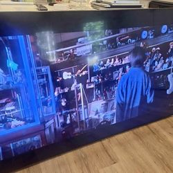 Samsung 75inch Crystal 4k smart TV with remote