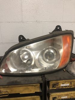 Kenworth headlight assembly