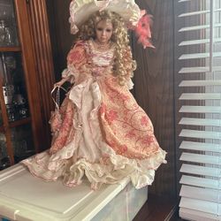 Golden Keepsakes Heirloom Dolls