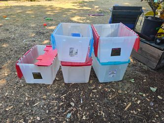 Lot of 5 15-Gallon Storage Totes/Bins Stackable