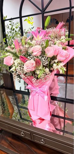 Flower arrangements place your order