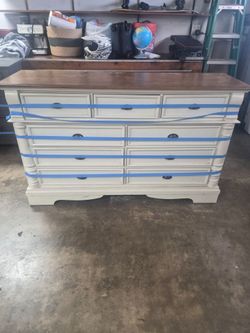 Two-Tone 9-Drawer Dresser