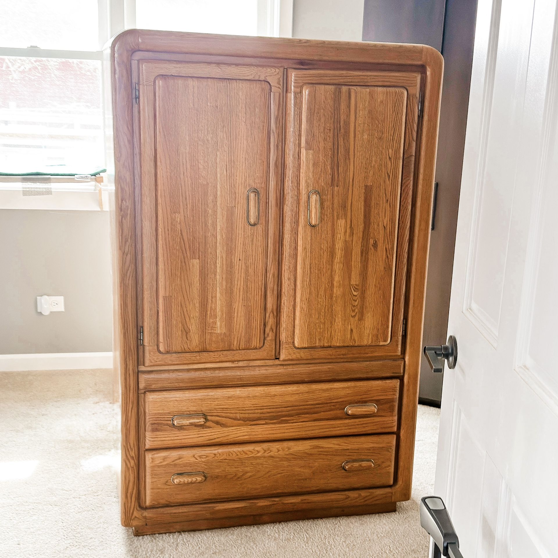 VINTAGE SOLID OAK ARMOIRE DRESSER (2 Door/2 Drawer)