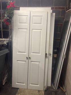 Packer door  16” × 76”