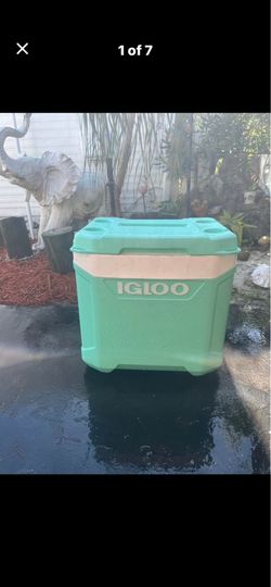 Cooler 60 quart  / 96 cans