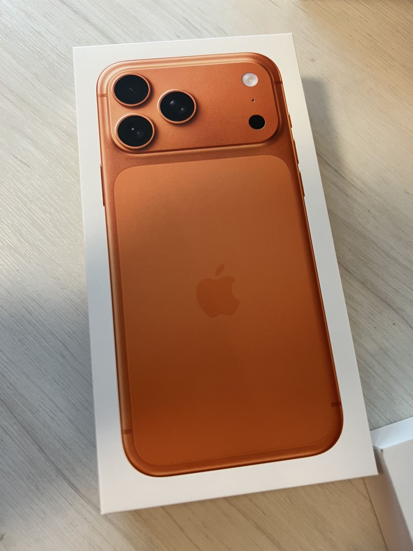iPhone 17 Pro Max 1Tb Orange Locked To Att 
