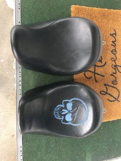 2007 Harley Davidson Dyna Solo Seats