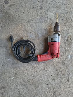 Milwaukee tools Magnum drill 1/2"