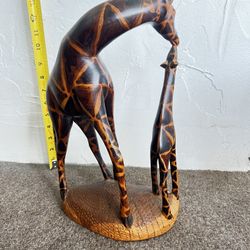 Giraffe And Baby Wood With Cream Uc Base Statue For Decoration 