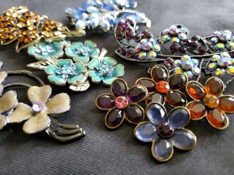 11 Various broach/pin lots. Prices Posted