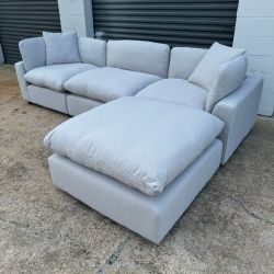 BRAND NEW 4PC Modular Cloud Couch Sectional Sofa (DELIVERY AVAILABLE)