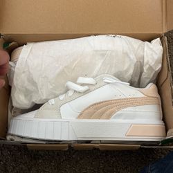 Puma Shoes 5.5