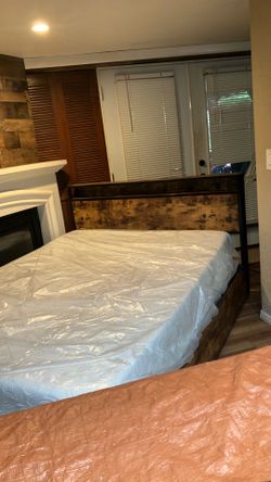 Bed fram with brand new bed and box