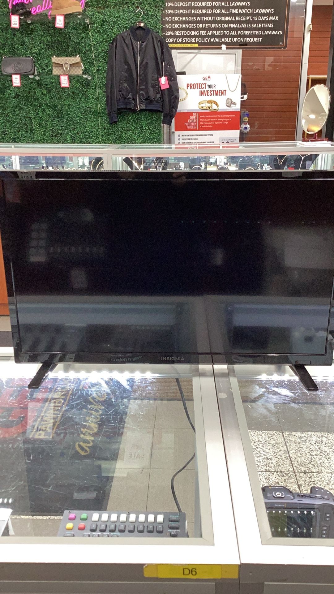 INSIGNIA TV