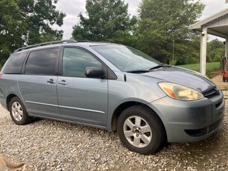 2004 Toyota Sienna