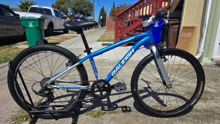 Raleigh Mountain Bike 24"Tires