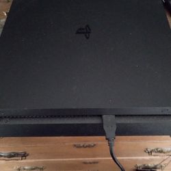 PS4 console Slim 3 remotes and 8 games 2 are Same Kind