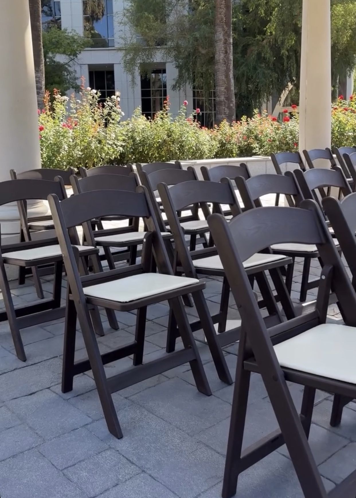 Sillas De Resina Cafés - Brown Resin Chairs