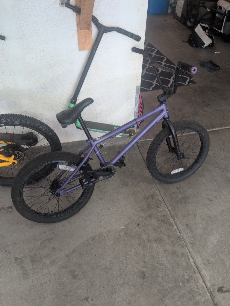 BMX bike