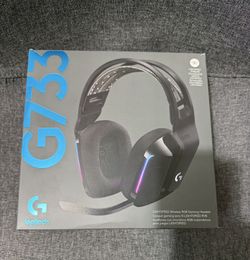 Logitech G733 Wireless Gaming Headset - Black: USB, Adjustable Headband, Foam Ear Cushion