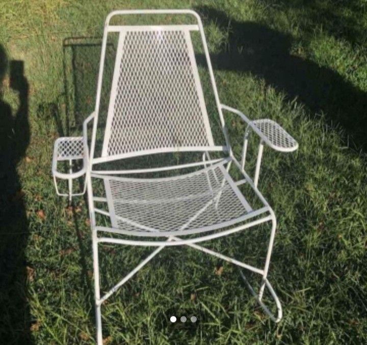Metal Rocking Chairs With Cup Holders