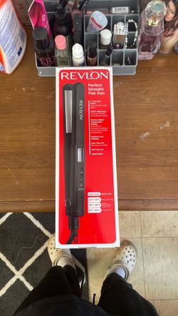 Revlon Perfect Straight Flat Iron – (BRAND NEW) Heats Up to 430°F 🔥