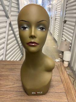 EnStyle Female Mannequin Head Bust